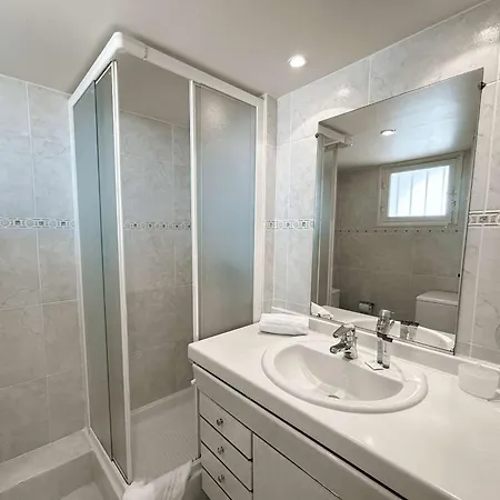 Mezzanine Climatise, Plage, 4 Pers. - Fr-1-868-32 * Grimaud